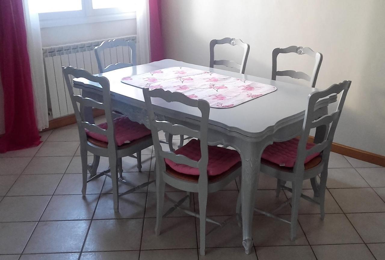 Maison Avec Veranda Proche Du Centre Ville Rignac  Luaran gambar